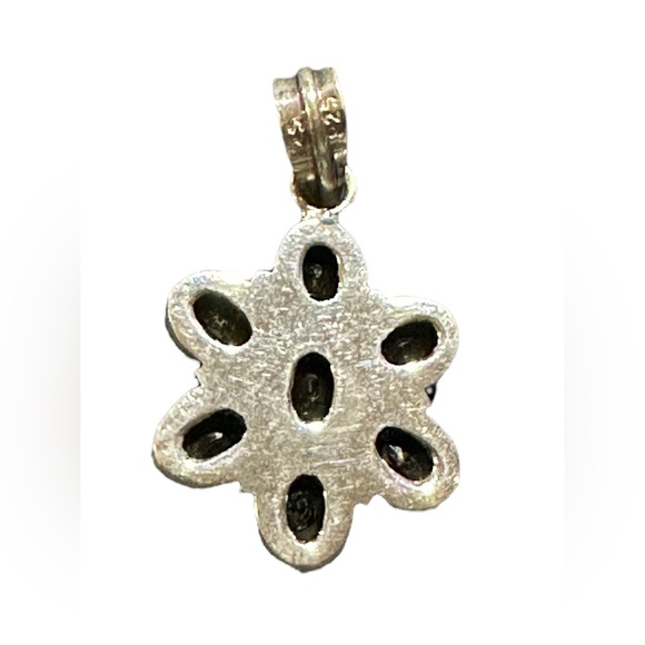 Sterling Silver Emerald Flower Pendant 7 gemstones rope accent 1.78” x 1” - Picture 7 of 7